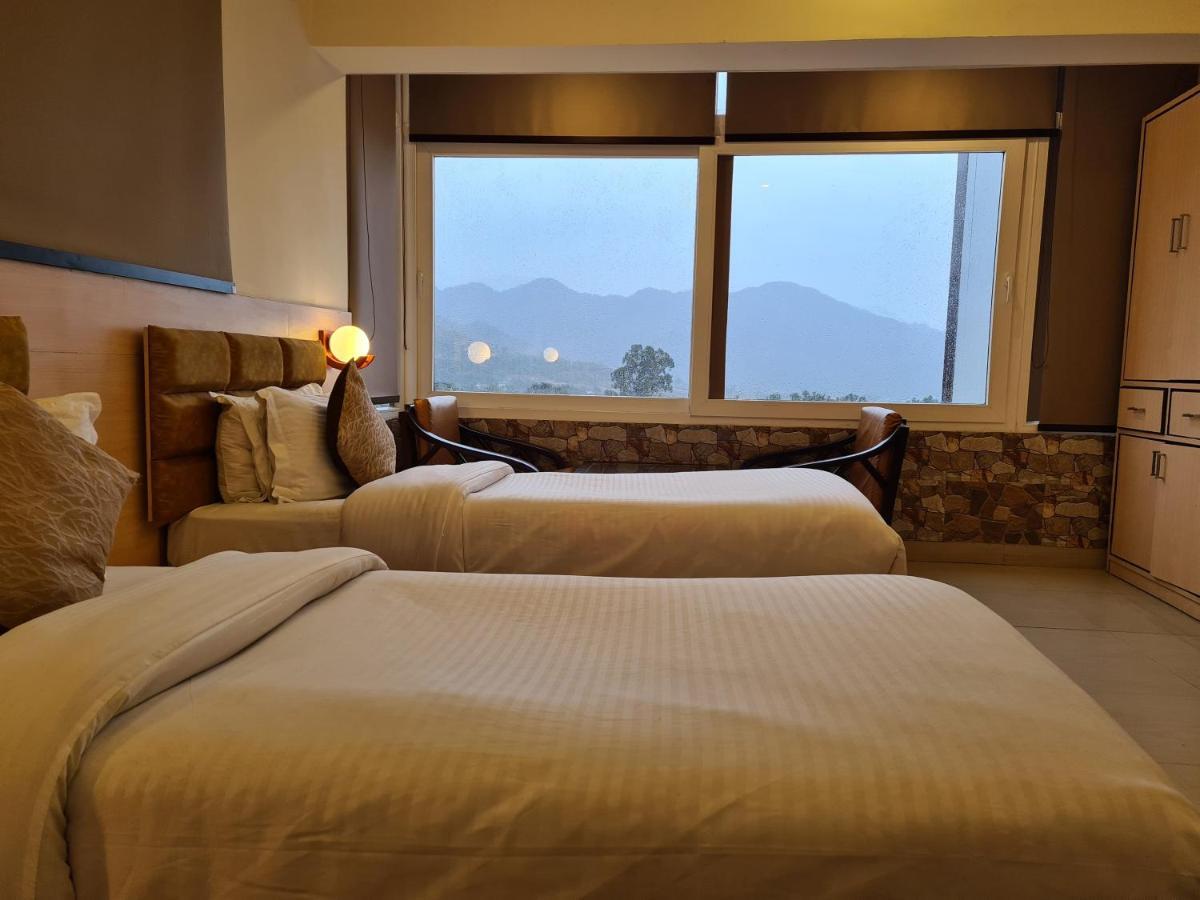 Hotel Rajpur Heights Dehradun Zewnętrze zdjęcie